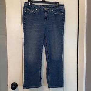 a.n.a Medium Wash Stretch Denim Capri Size 8